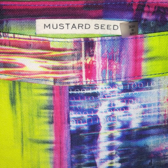 Clothes - Picture 3 of 14